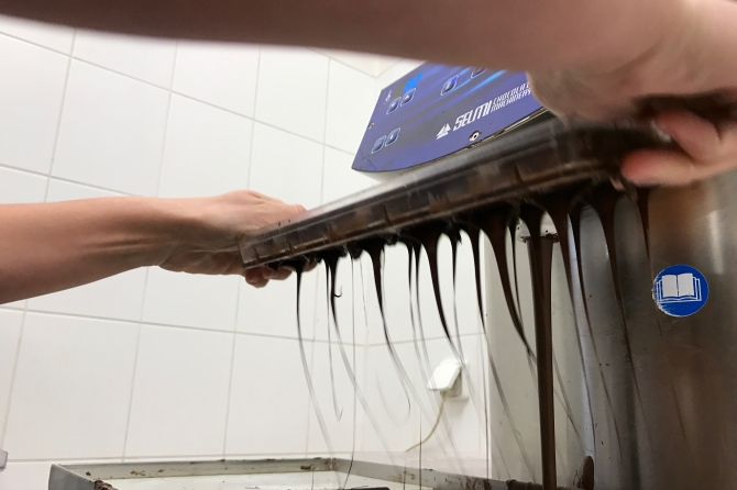 Exkurze po čokoládovně a pralinkárně YESTERKA® | 10 osob